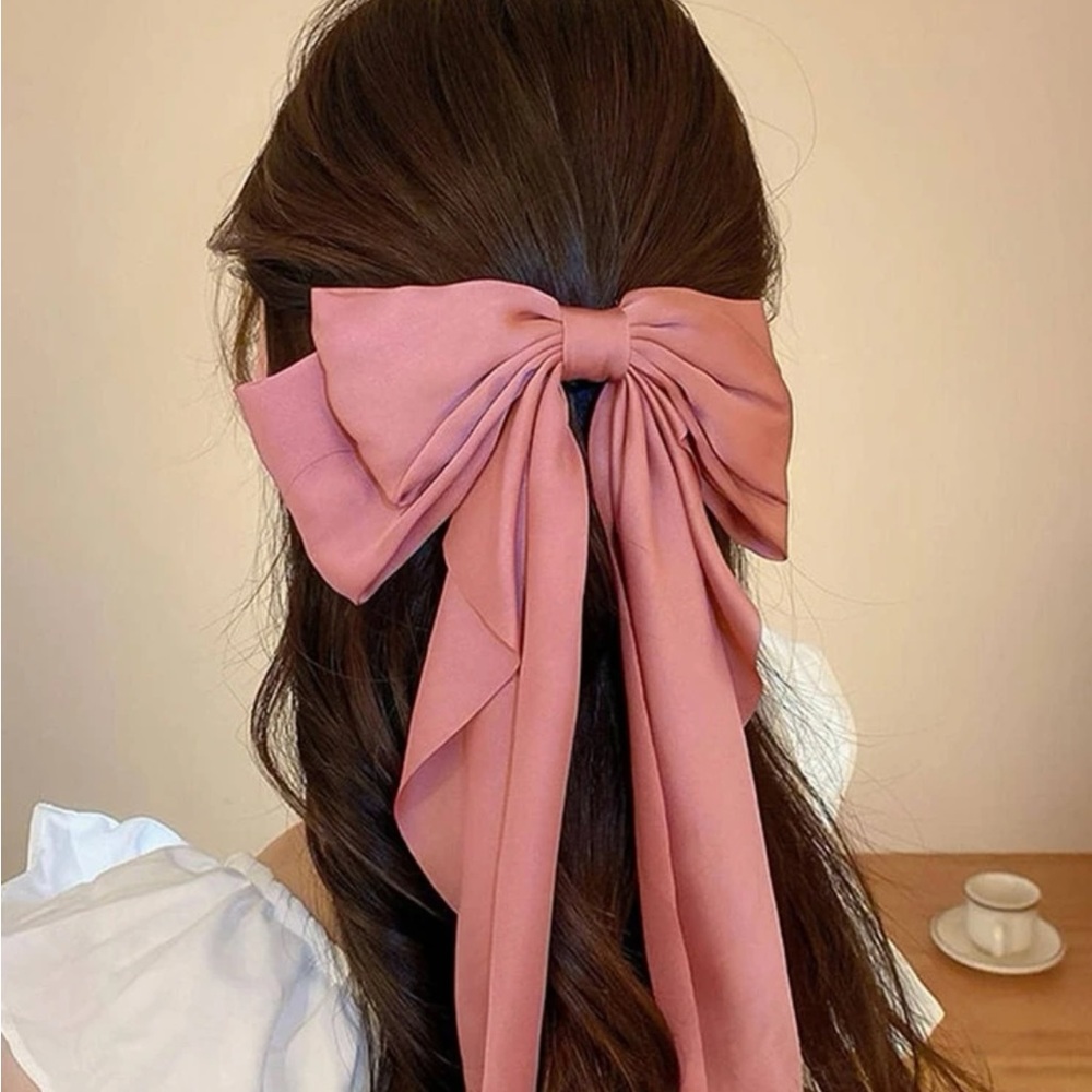 Silky Bow Hair Clip 🎀 - Picture 1 of 3
